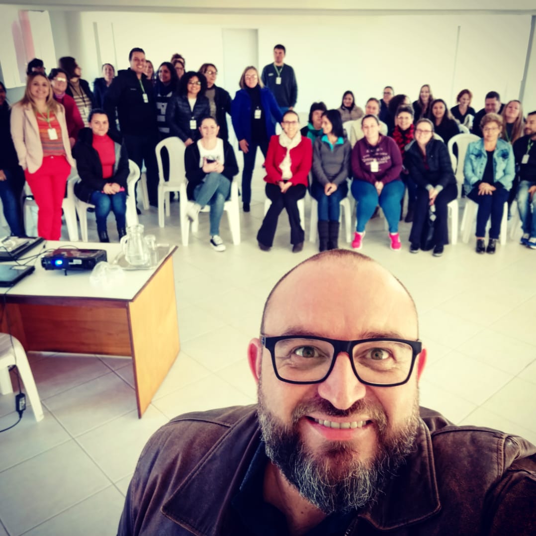 Valorização e incentivo no desenvolvimento profissional e pessoal