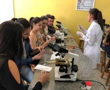 Alunos do Colégio Estadual Profa. Izabel no Centro Universitário Campo Real.