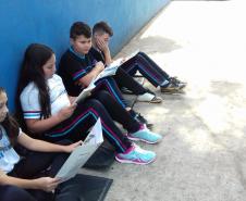 Projeto de leitura "A LEITURA LEVA AO INFINITO E ALÉM mmm.."