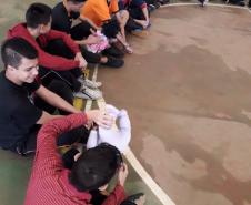 Escola como espaço de garantia de respeito às diferenças