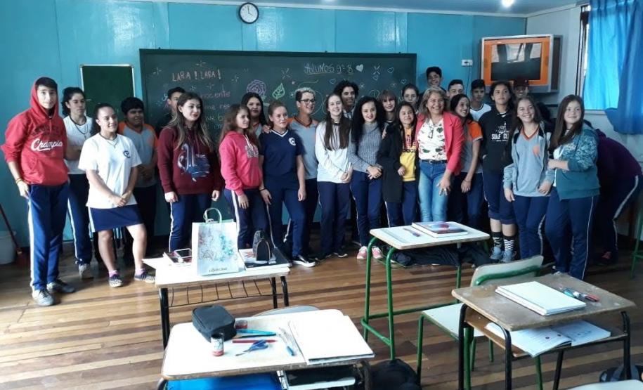 Projeto Lendo Poesia