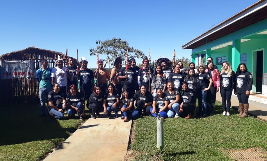 Semana Cultural Indígena Kaingang, no Colégio Est. Indígena Cacique Otávio dos Santos.