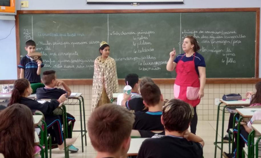 Projeto de leitura "A LEITURA LEVA AO INFINITO E ALÉM mmm.."