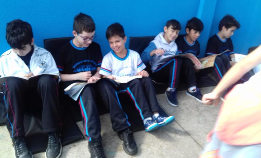 Projeto de leitura "A LEITURA LEVA AO INFINITO E ALÉM mmm.."