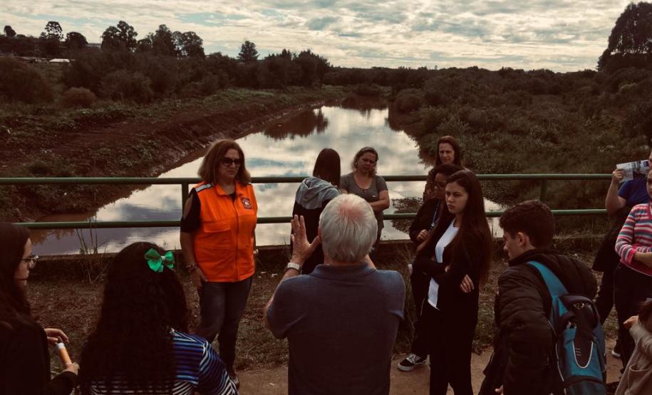 Alunos do curso Técnico em Meio Ambiente realizam saída de campo