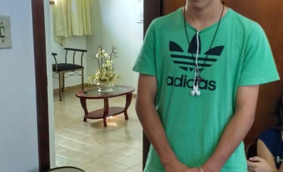 Alunos da Sala de Recursos trabalhando o gênero textual: Propaganda