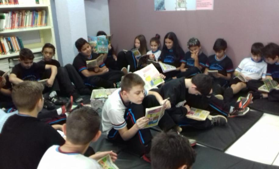 “Gibis ao som de Mozart – música clássica para estudar".