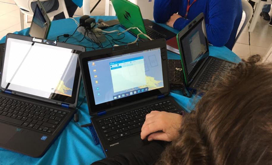 Formação: Laboratório móvel para adm local