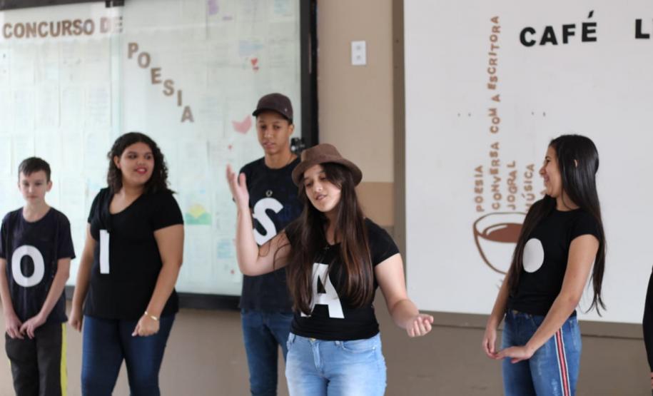 I Café Literário - Col. Est. do Campo de Paz