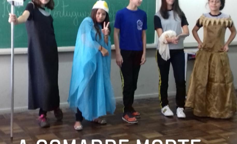 QUEM RECONTA UM CONTO MODIFICA ALGUM PONTO