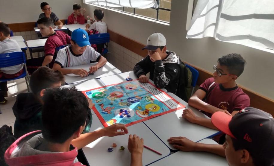 Semana Cultural no Colégio Est. Profª. Leni Marlene Jacob