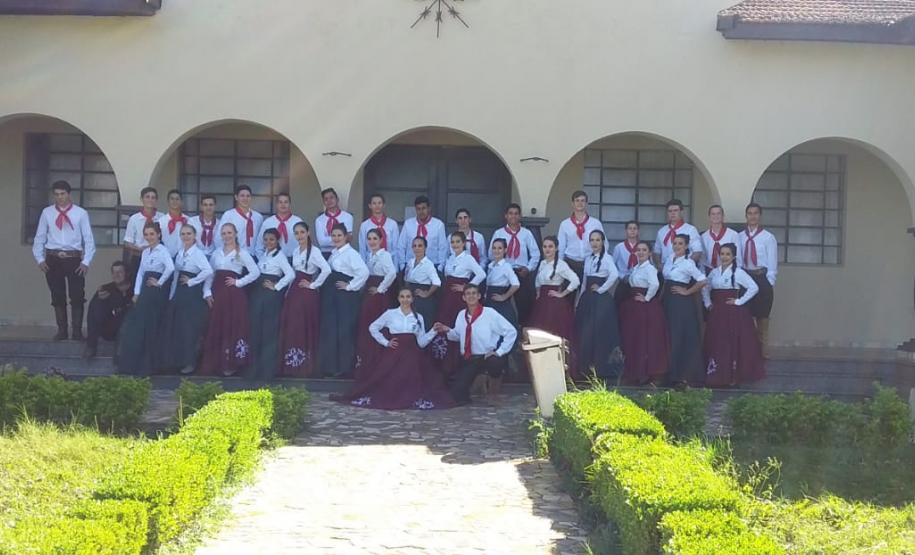 Grupo de Dança Herança Granjeira