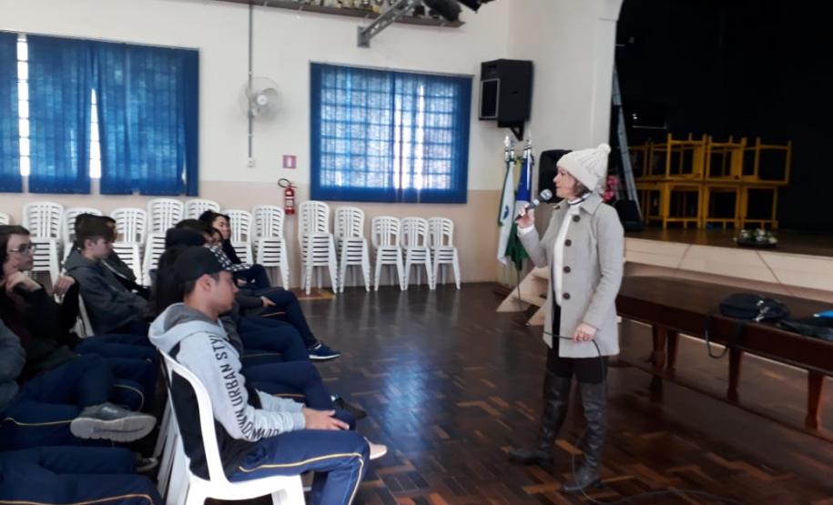 Alunos do curso Técnico em Informática, do Colégio Est. Francisco Carneiro Martins tem palestra com Youtuber Profissional