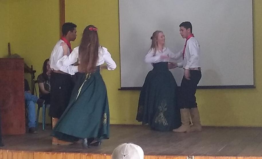 CEEP Arlindo Ribeiro recebe visita dos alunos do Grêmio Estudantil do CEEP Getúlio Vargas, do município de Palmeira.