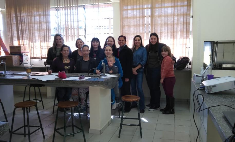 Professores do Colégio Estadual do Campo Dom Pedro I participam de projeto de extensão em Modelagem Matemática.