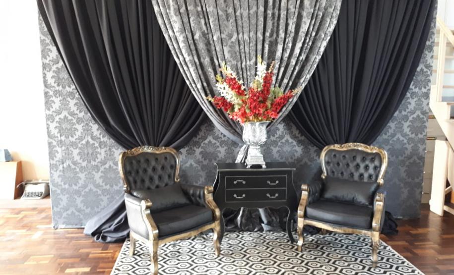 Colégio Estadual Francisco Carneiro Martins, realiza formatura dos alunos dos cursos técnicos subsequentes em Administração, Eletromecânica e Secretariado.