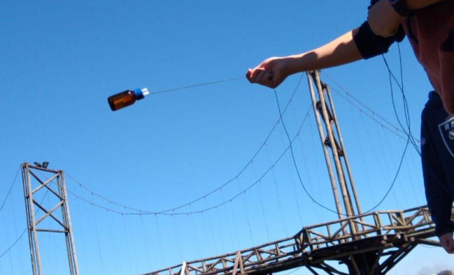 Alunos do curso Técnico em Meio Ambiente realizam coleta de material no Parque do Lago
