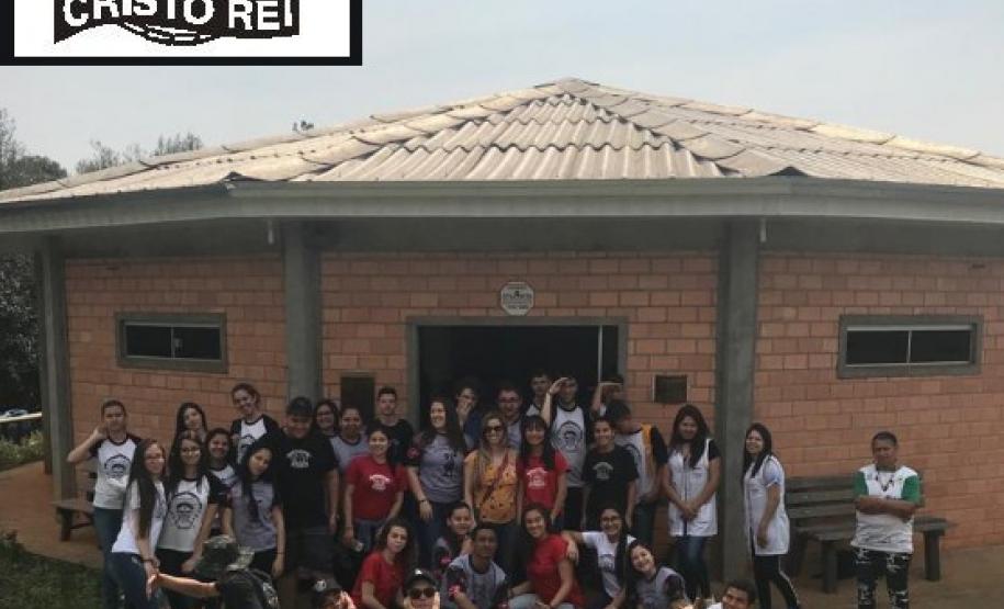 Aula de campo na disciplina de Sociologia: uma visita à ONG Outro Olhar.