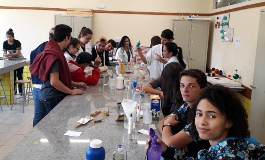 Feira do Conhecimento - C.E. Professores Edvaldo e Maria Janete Carneiro