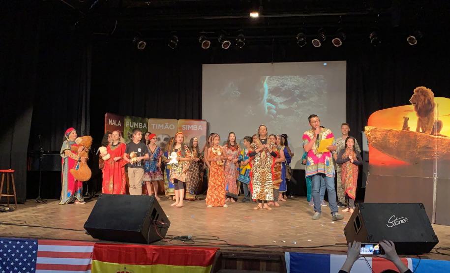 Um espetáculo denominado: VII Encontro Cultural Turmas do CELEM!