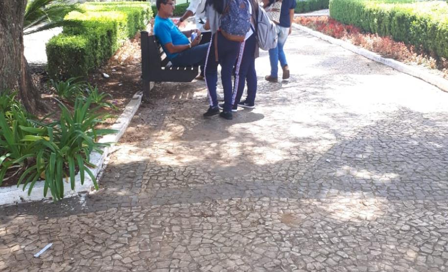 Alunos do Colégio Manoel Ribas se mobilizam em combate ao mosquito Aedes Aegypti.