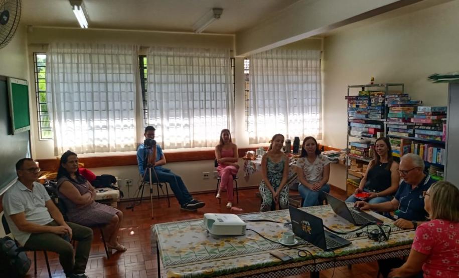 Projeto Modelagem Matemática: um momento de formação com o Prof°. Dr. Dionísio Burak.